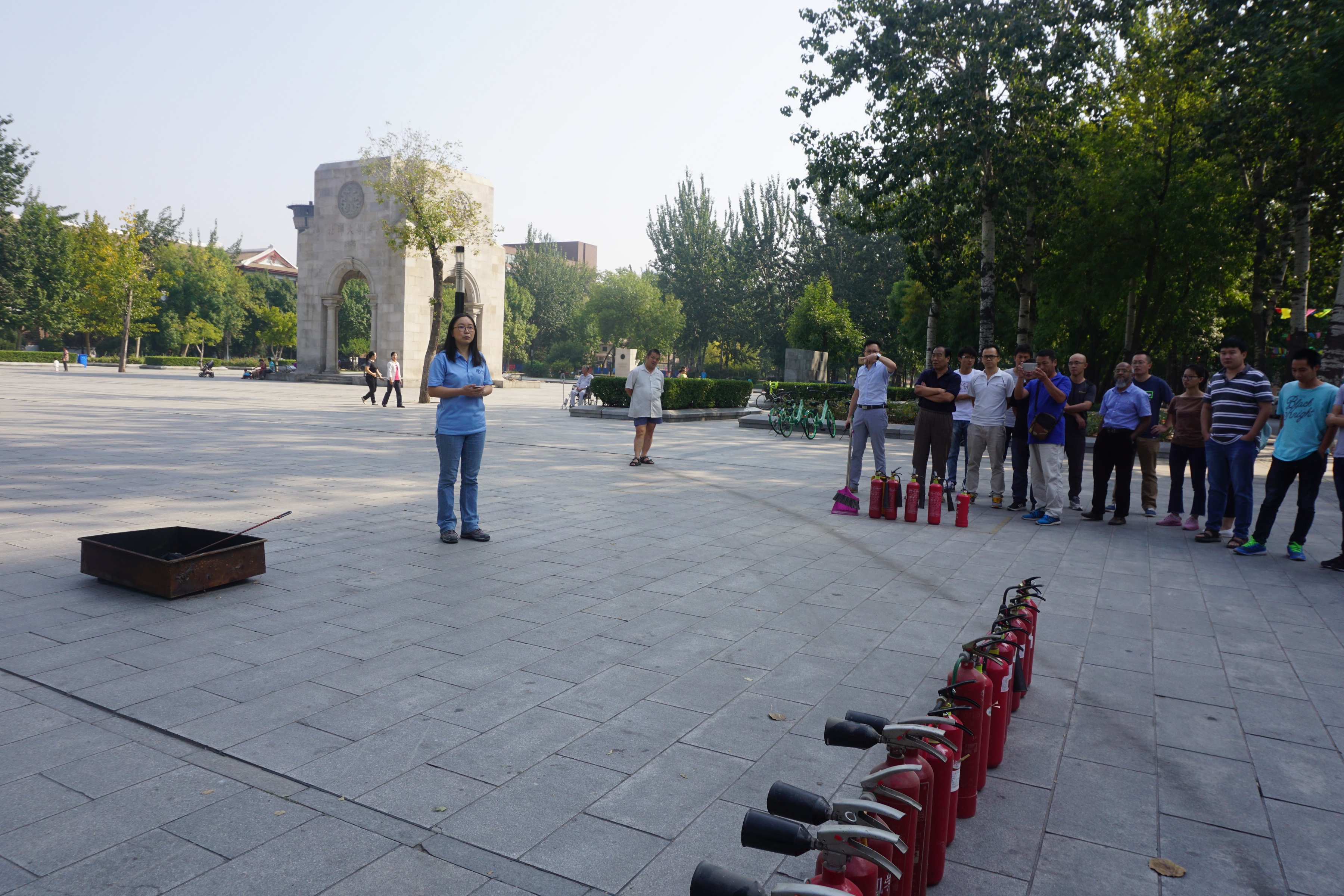 图4 郎赟超副院长总结讲话.jpg