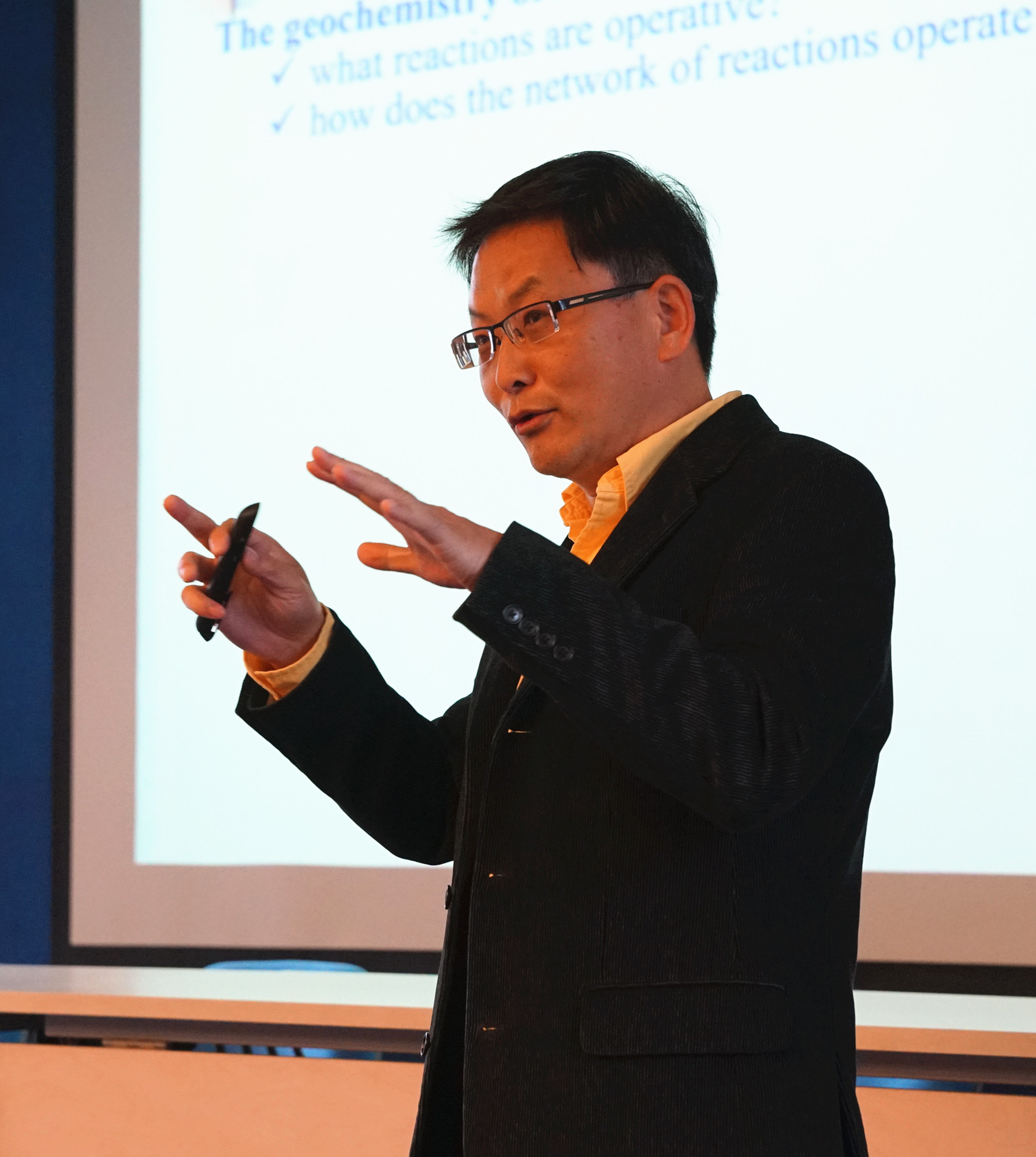 特写.jpg 特写.jpg